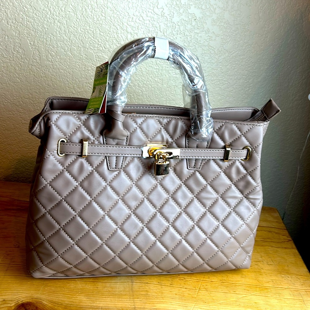 Badgley Mischka Purse new with tags